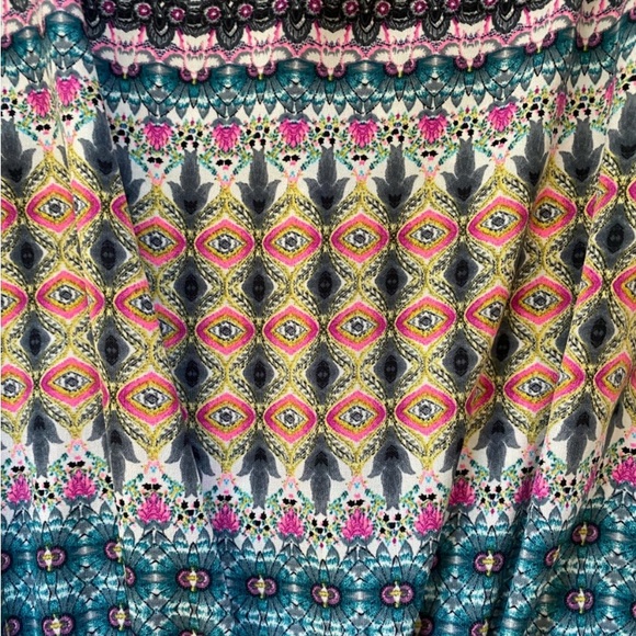 Patterned Romper - Picture 4 of 4